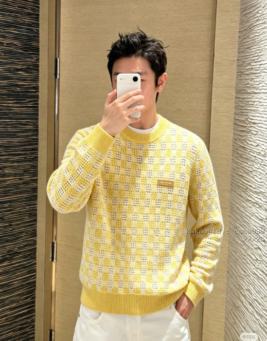 루이비통 옐로우 & 화이트 체크 무늬 크루넥 니트 스웨터 레플리카 미러급 SA급 S급 고퀄리티 하이엔드 최상급 의류 [남성여성공용] [셀럽] 10
