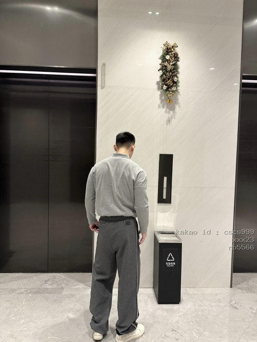 미우미우 자수 로고 캐주얼 팬츠 의류 [남성여성공용] [셀럽] 11