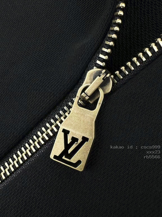 루이비통 LV 로고 비즈 장식 지퍼 재킷 의류 [남성여성공용] [셀럽] 6