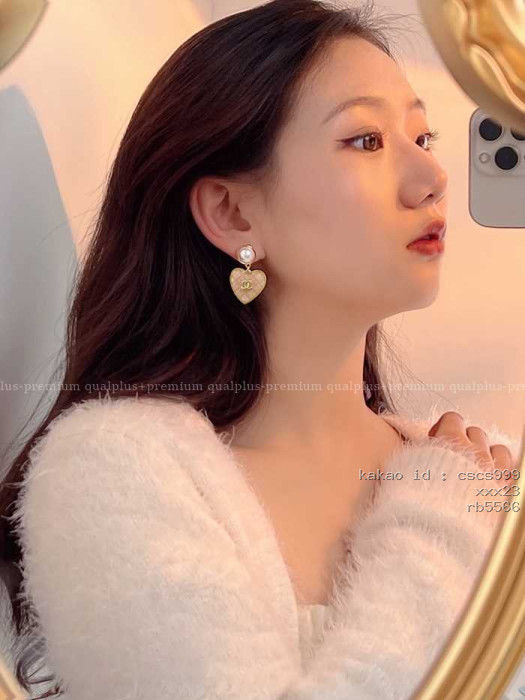 샤넬 하트 CC 이어링 귀걸이 악세사리 귀걸이 9