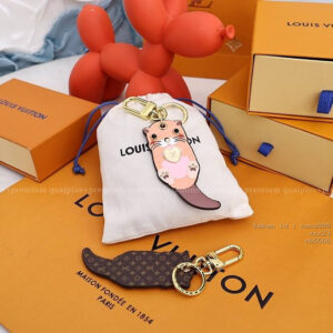 루이비통 M00823 LV 오터 키링 악세사리 키링