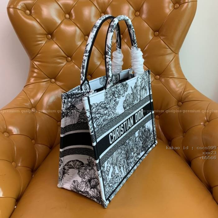 디올 BOOK TOTE 북토트백 미듐 가방 5