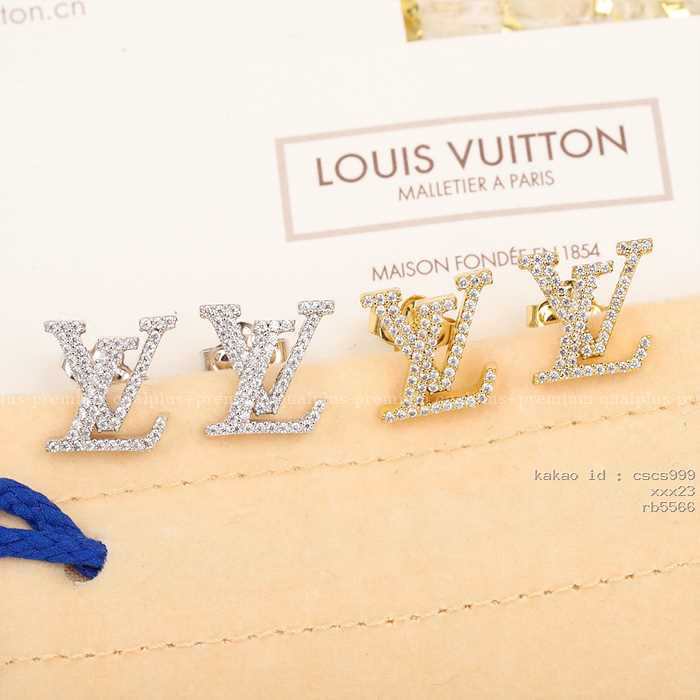 루이비통 이딜 블라썸 LV 스터드 귀걸이 (2color) 악세사리 귀걸이