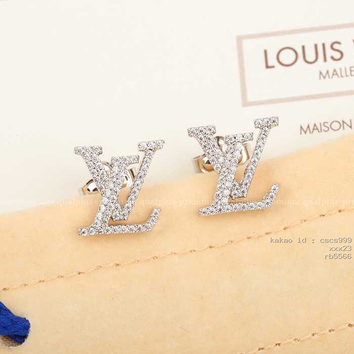 루이비통 이딜 블라썸 LV 스터드 귀걸이 (2color) 악세사리 귀걸이 4