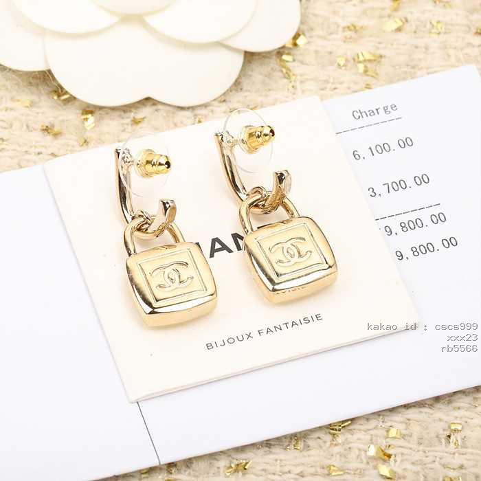 샤넬 CC 자물쇠 이어링 귀걸이 악세사리 귀걸이 4