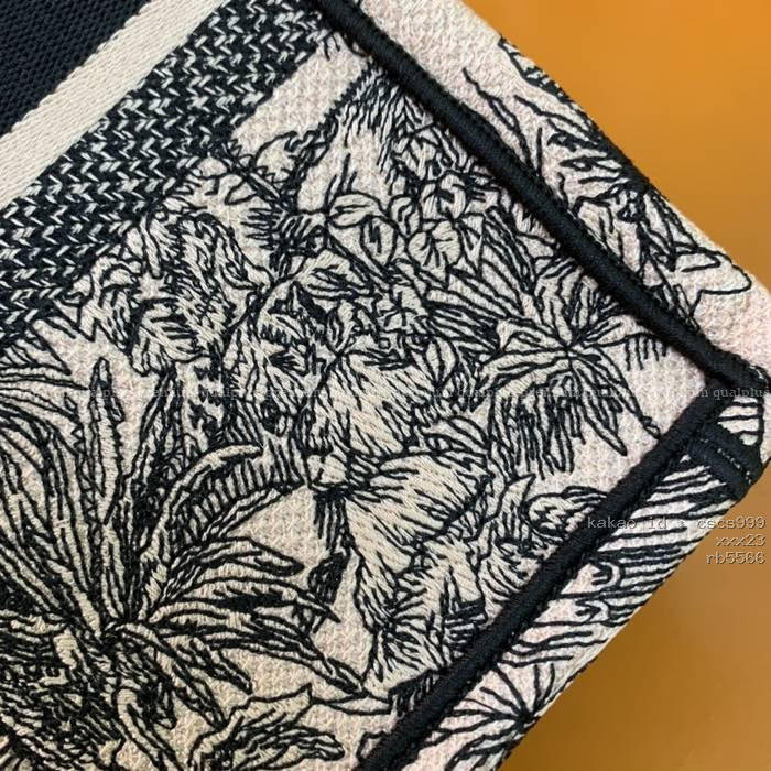 디올 BOOK TOTE 북토트백 스몰 가방 2