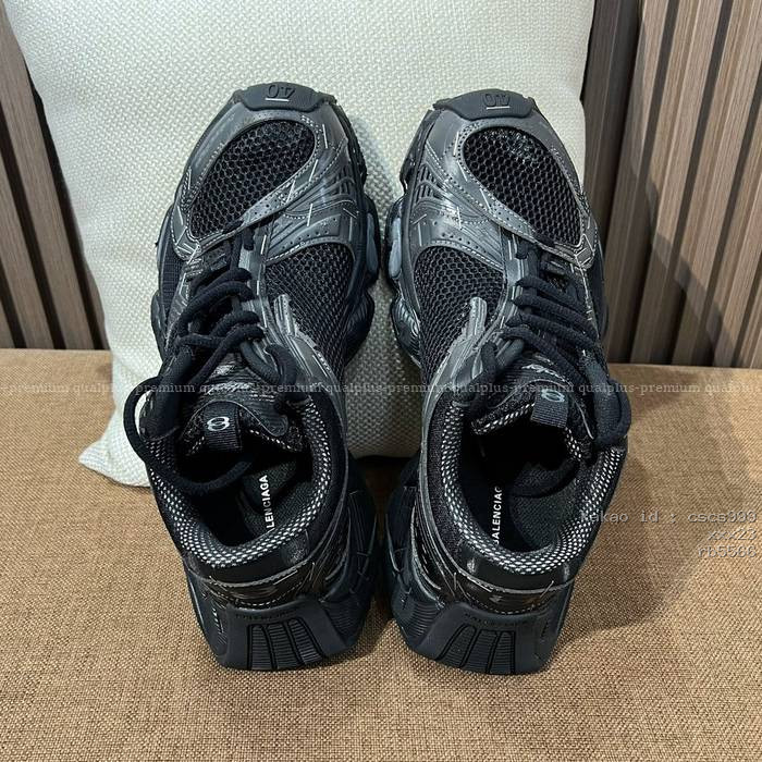 발렌시아가 스테이플러 스니커즈 남녀공용 신발 2