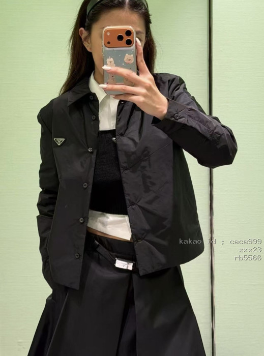 프라다 경량 나일론 셔츠 코튼 재킷 의류 [여성복] 2